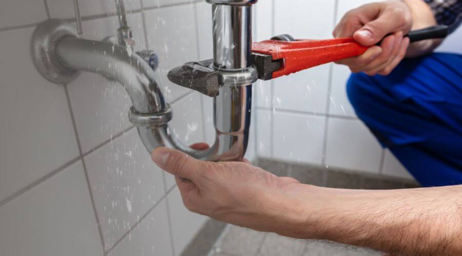 Professional emergency plumbing in Castleton, IL